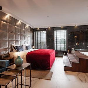 Penthouse Suite